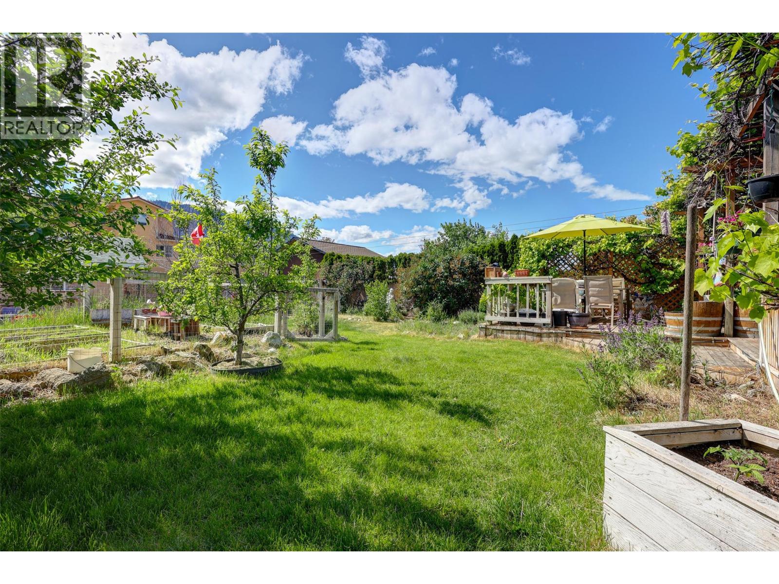 8 Rose Place, Osoyoos