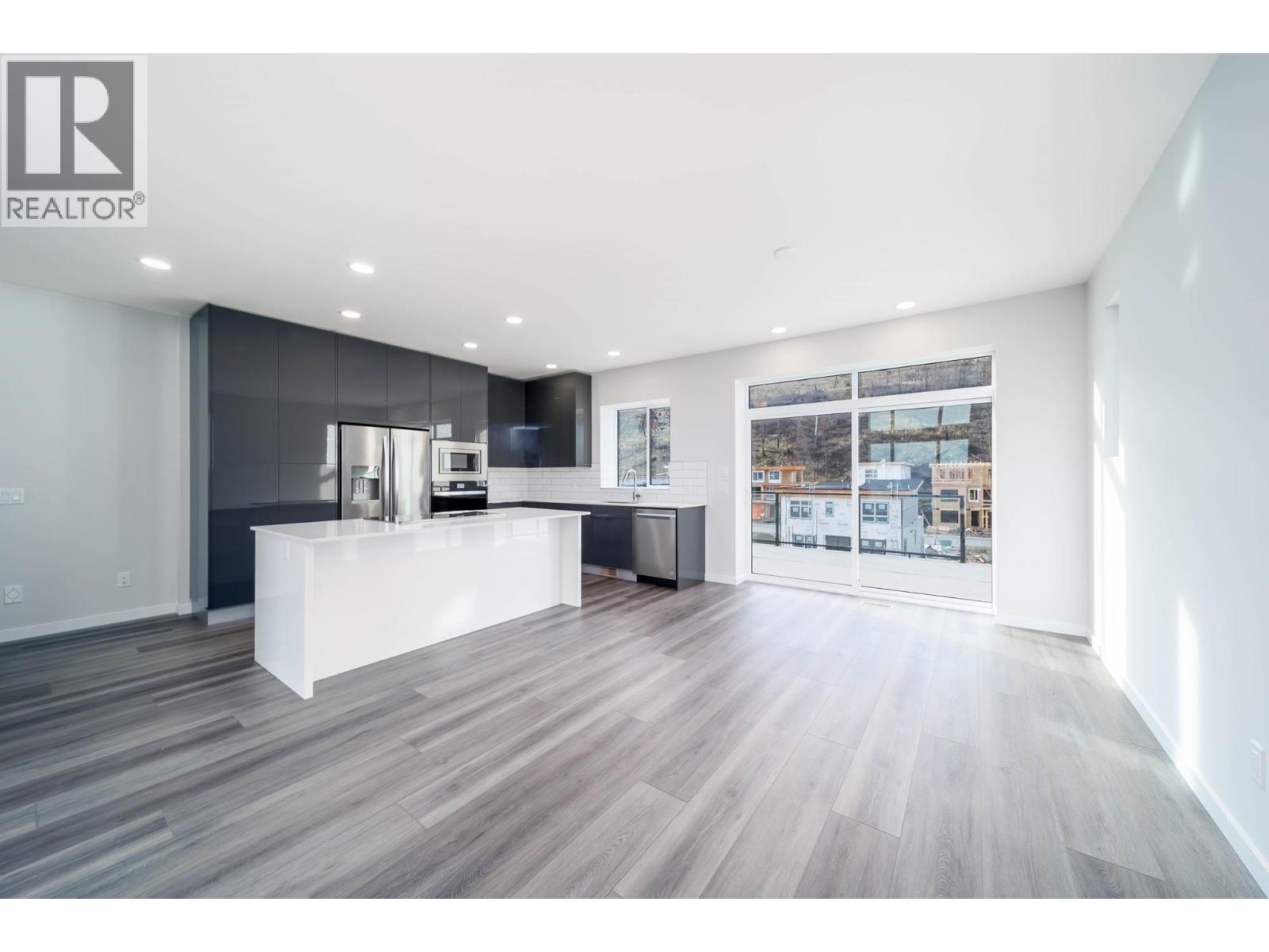  3754 Davidson Court, West Kelowna