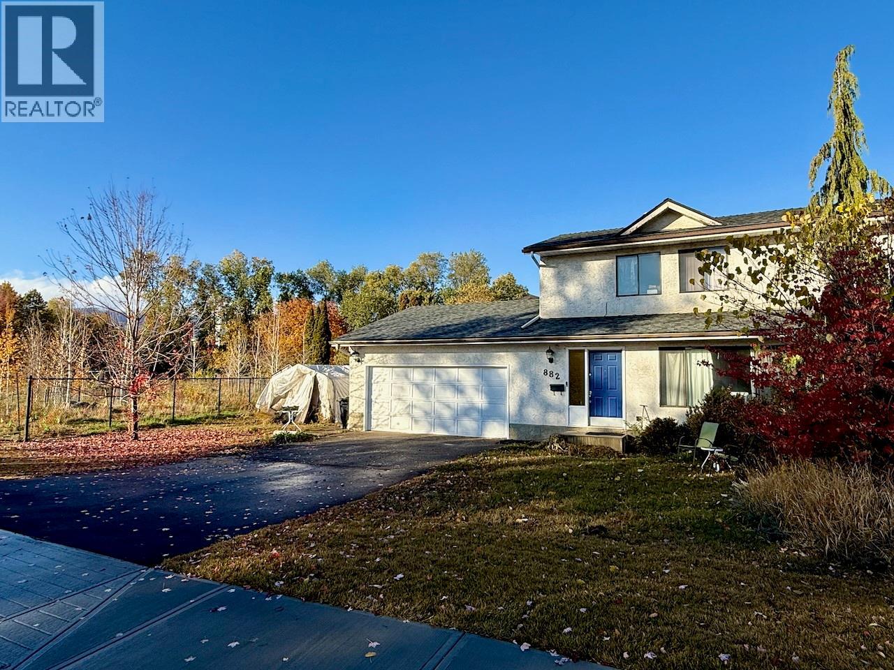 882 Burne Avenue, Kelowna