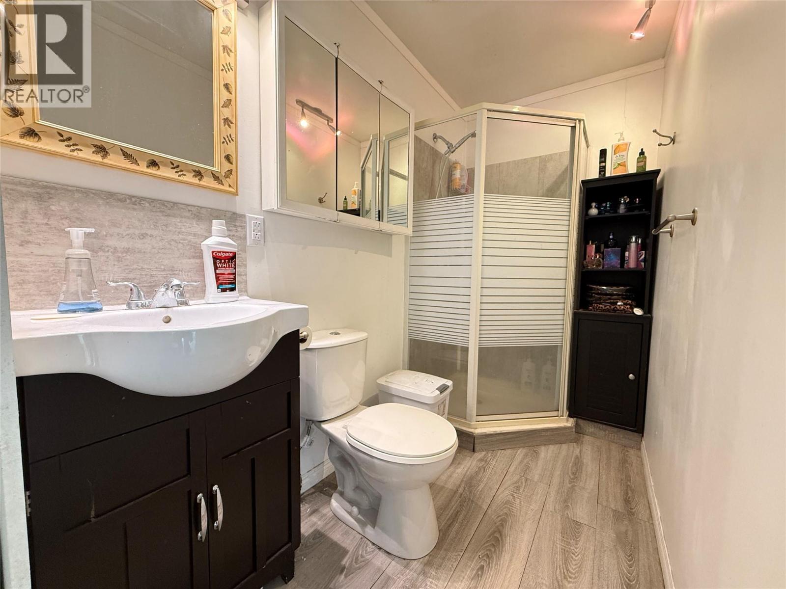 580 Cameron Avenue, Grand Forks