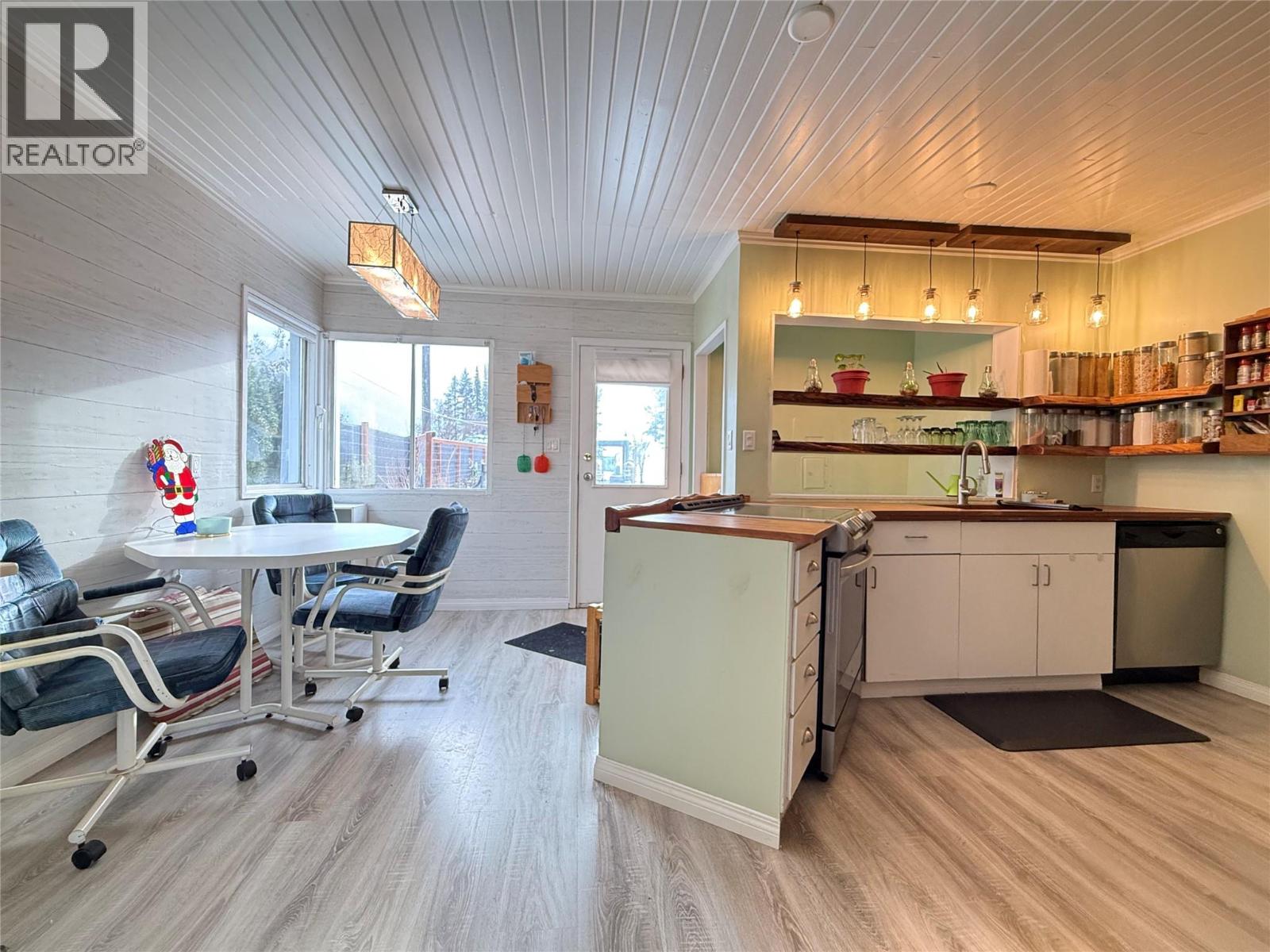 580 Cameron Avenue, Grand Forks