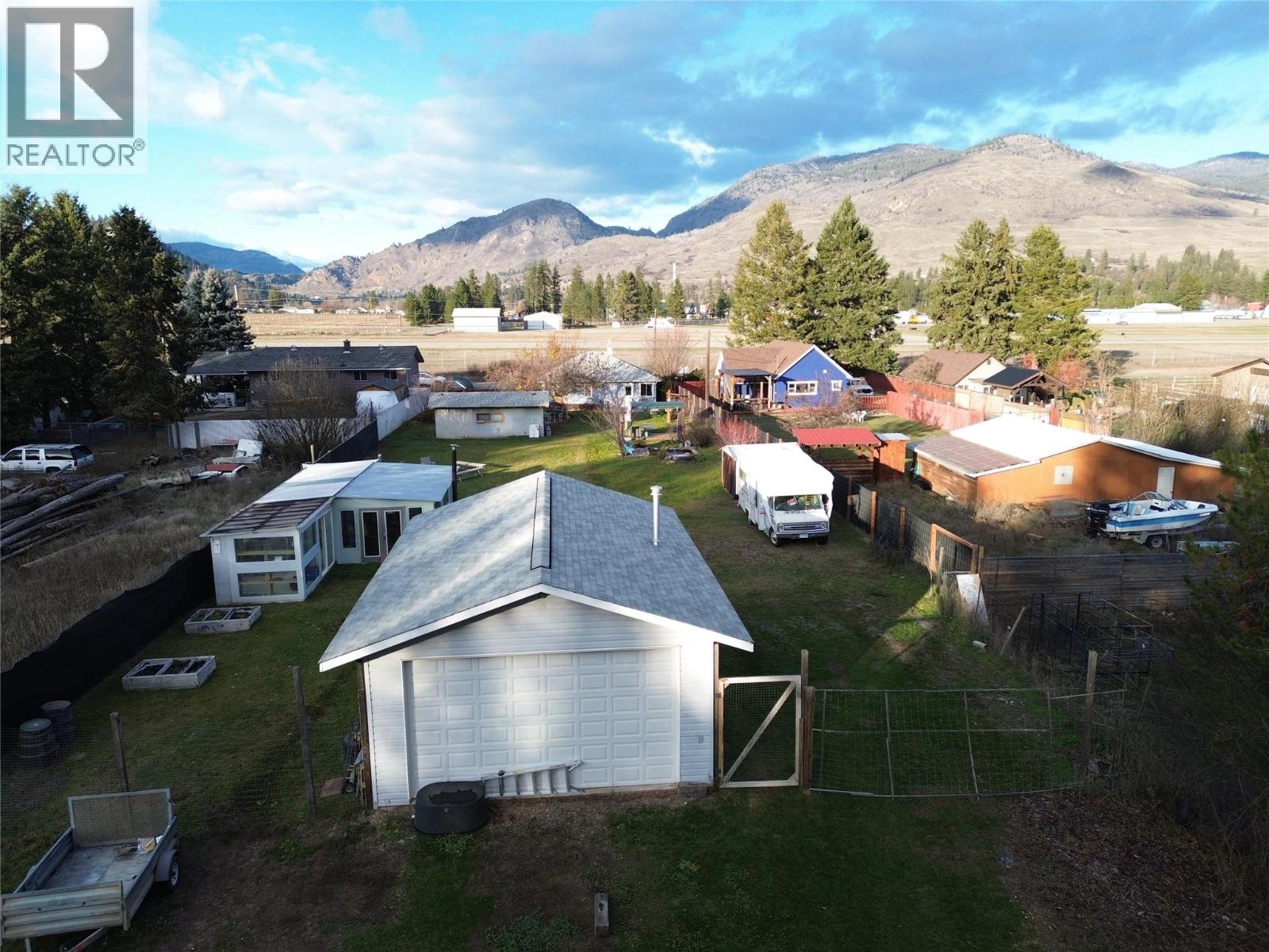 580 Cameron Avenue, Grand Forks