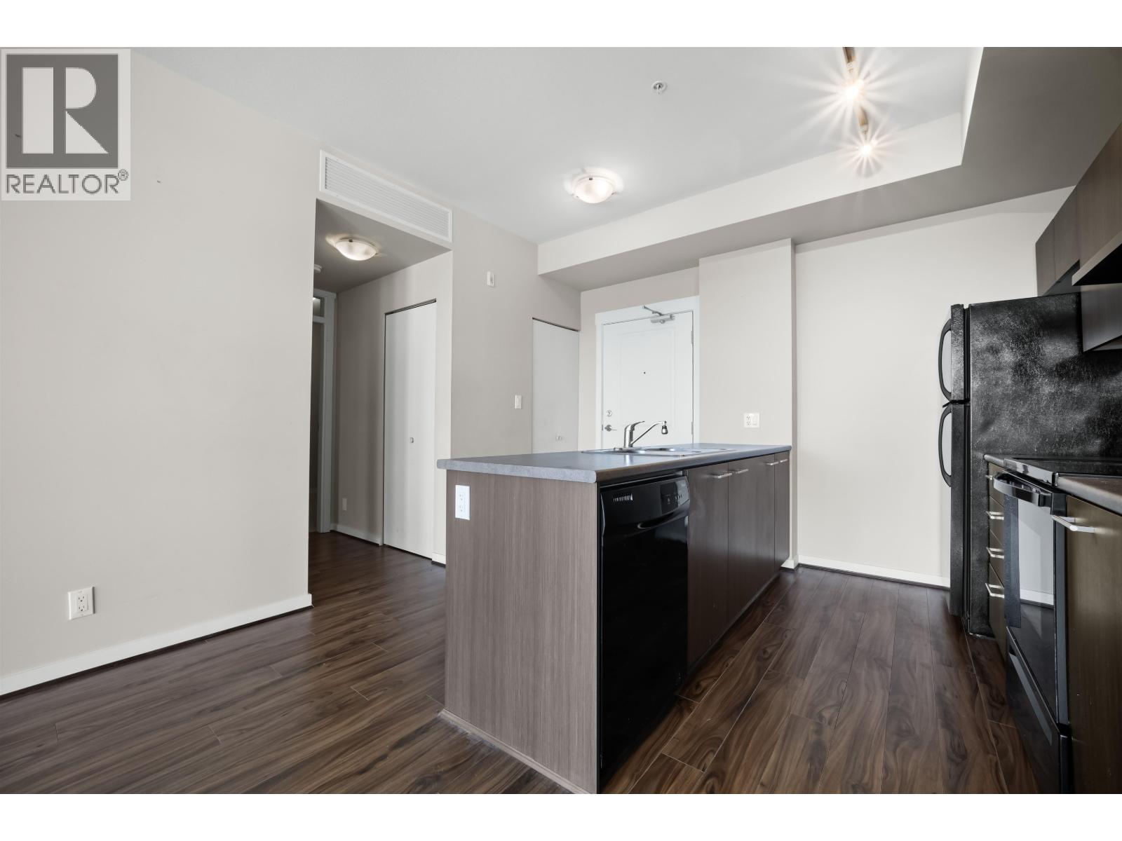 #672-4099 STOLBERG Street, Richmond