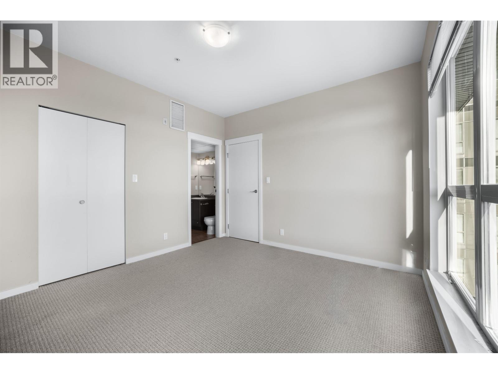 #672-4099 STOLBERG Street, Richmond