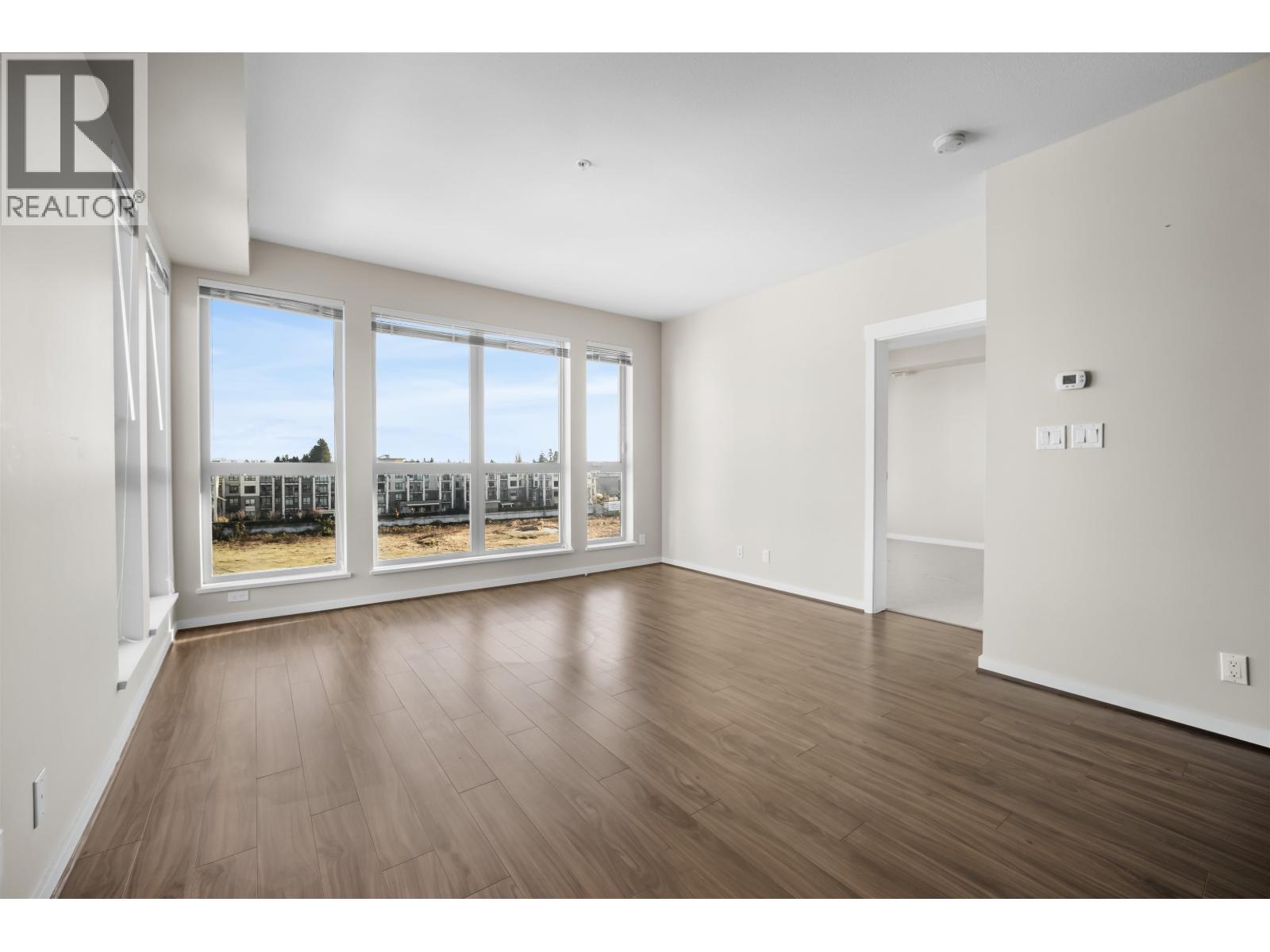 #672-4099 STOLBERG Street, Richmond