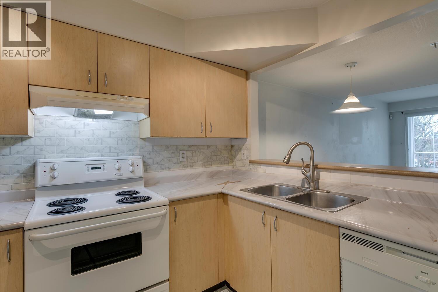 50 123 SEVENTH STREET, New Westminster