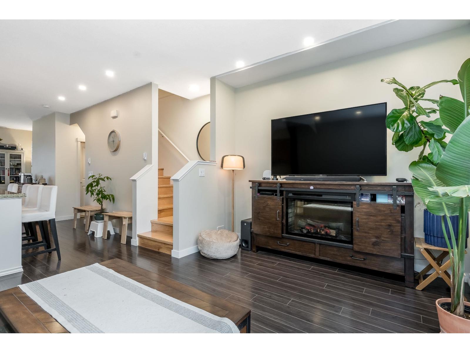 #37-8385 DELSOM Way, Delta