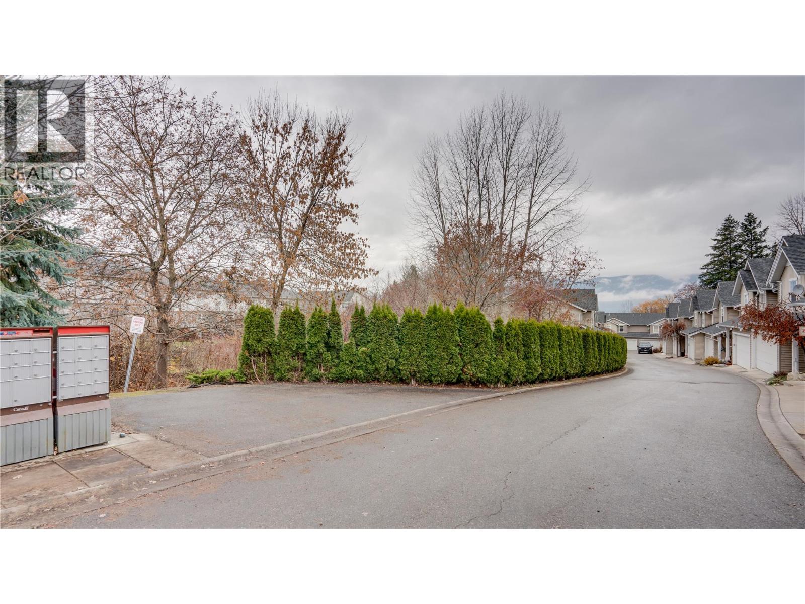 3 671 24 Street Northeast, Salmon Arm