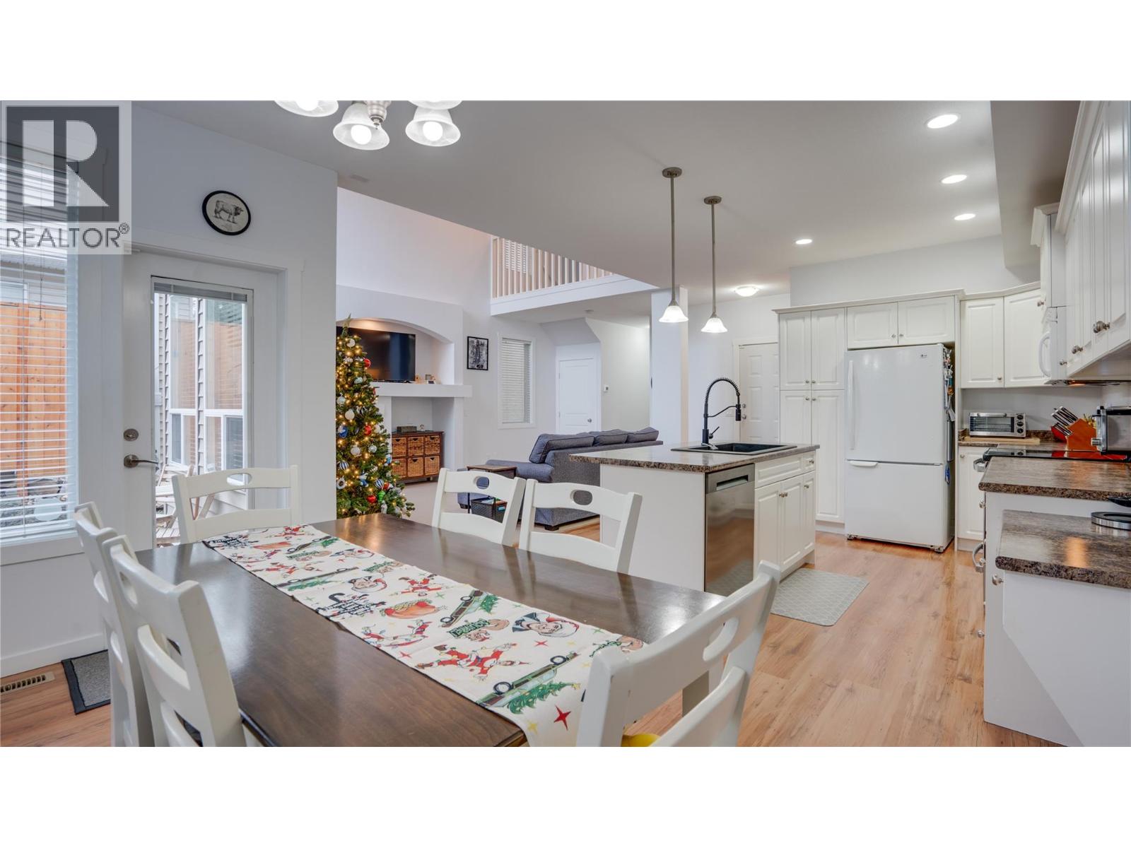 3 671 24 Street Northeast, Salmon Arm