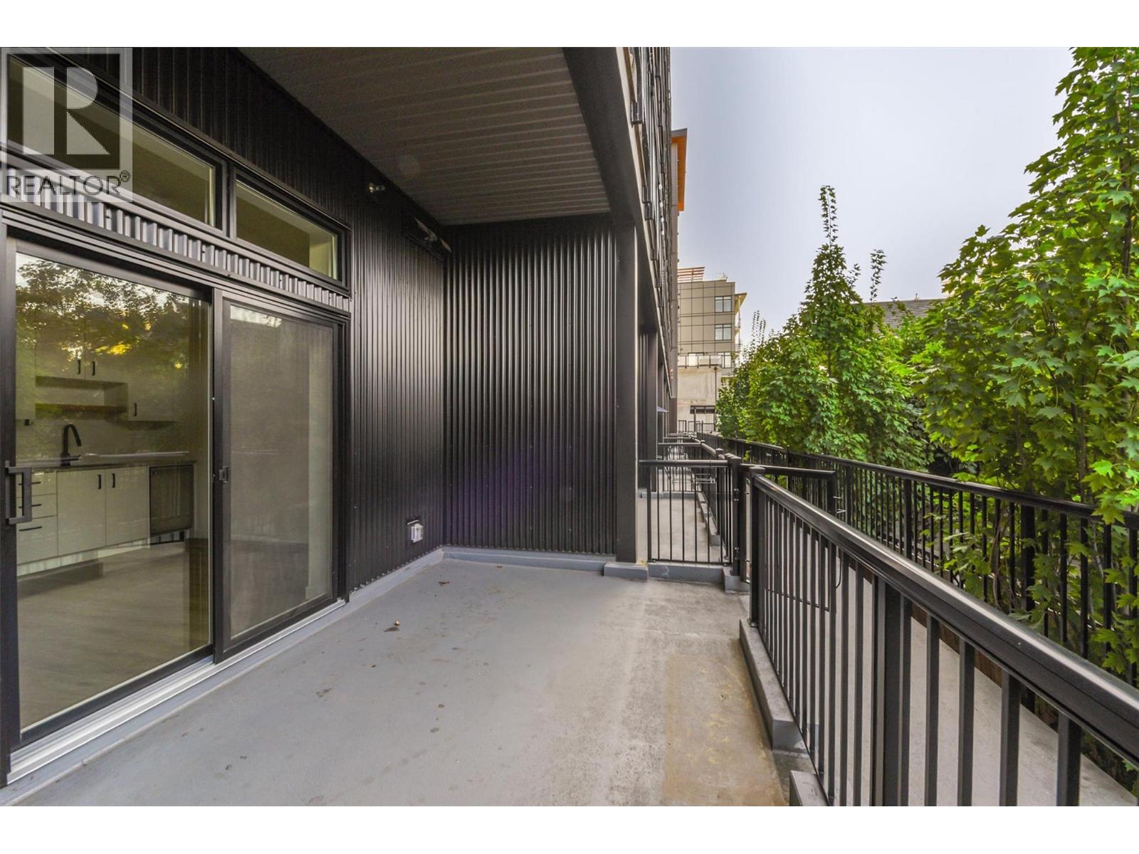 106 660 Cawston Avenue North, Kelowna