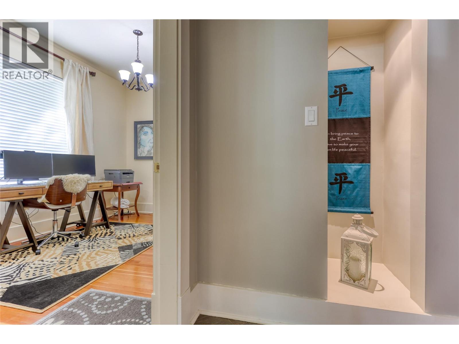 208 Ritchie Avenue, Trail