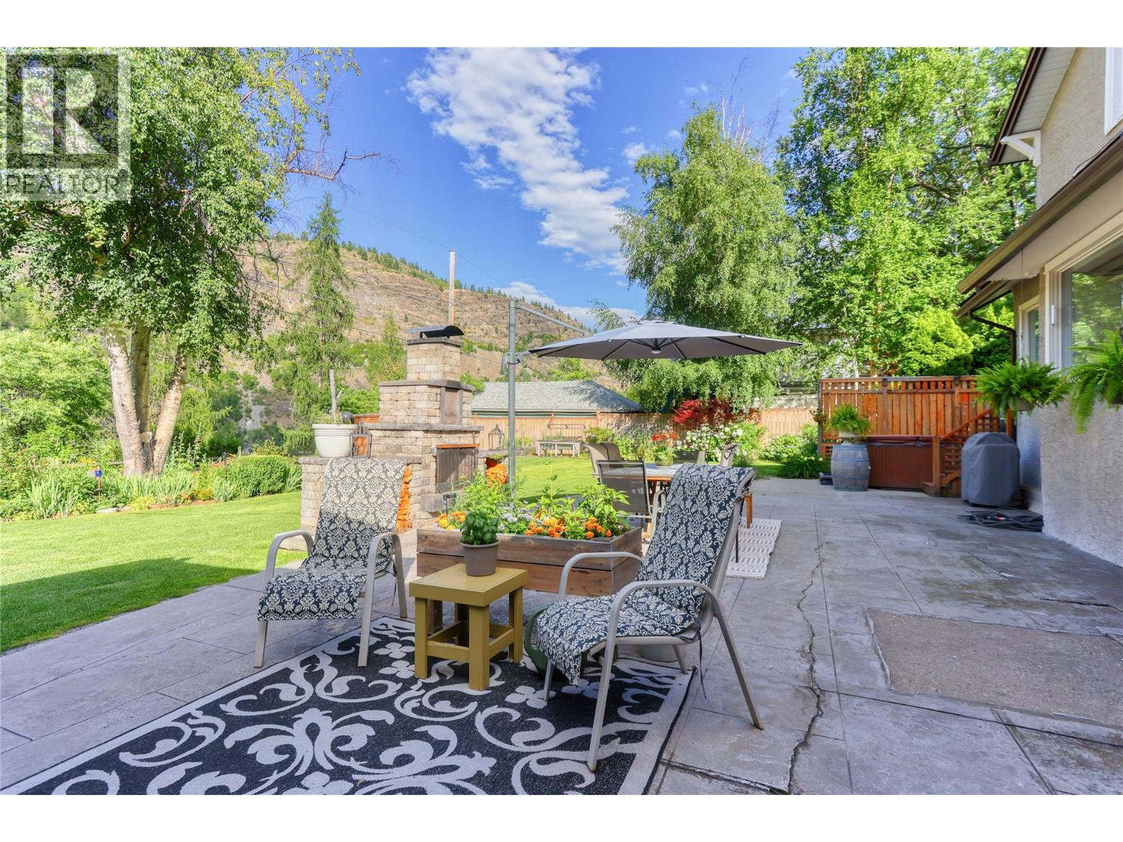 208 Ritchie Avenue, Trail