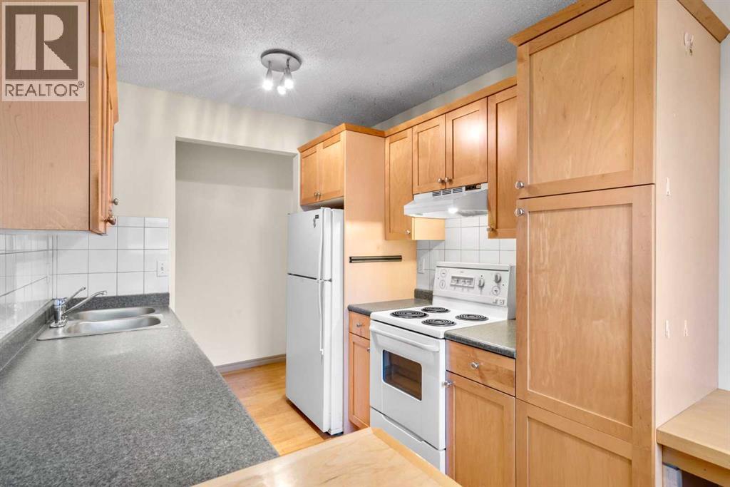 6, 2512 15 Street SW, Calgary, Alberta