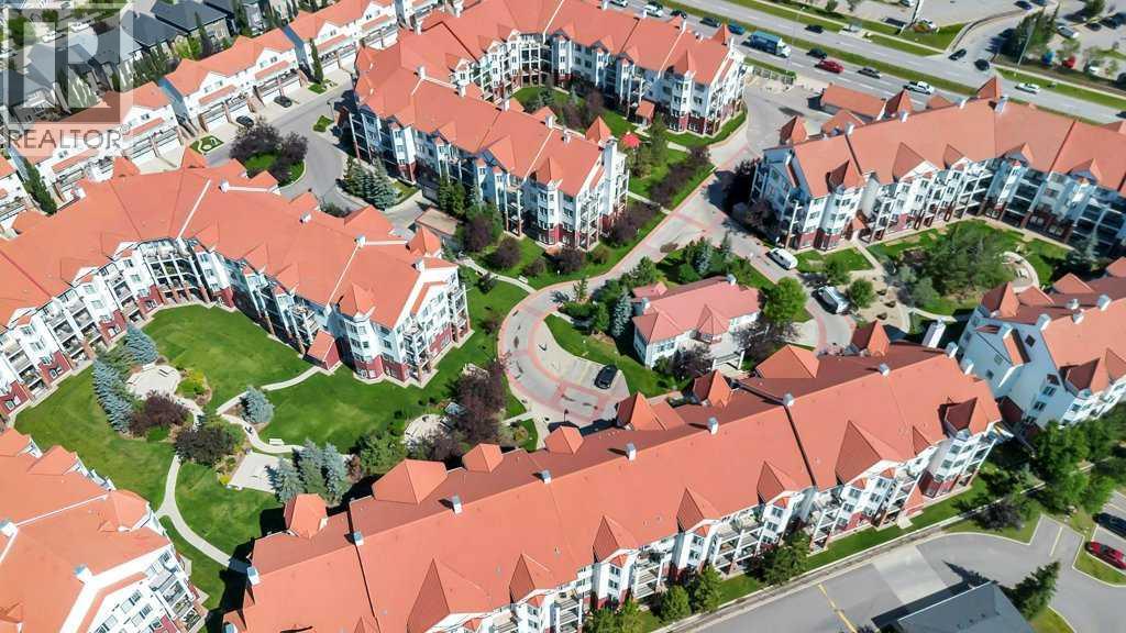 Single Family House for Sale in   Royal Oak Plaza NW Royal Oak Calgary 