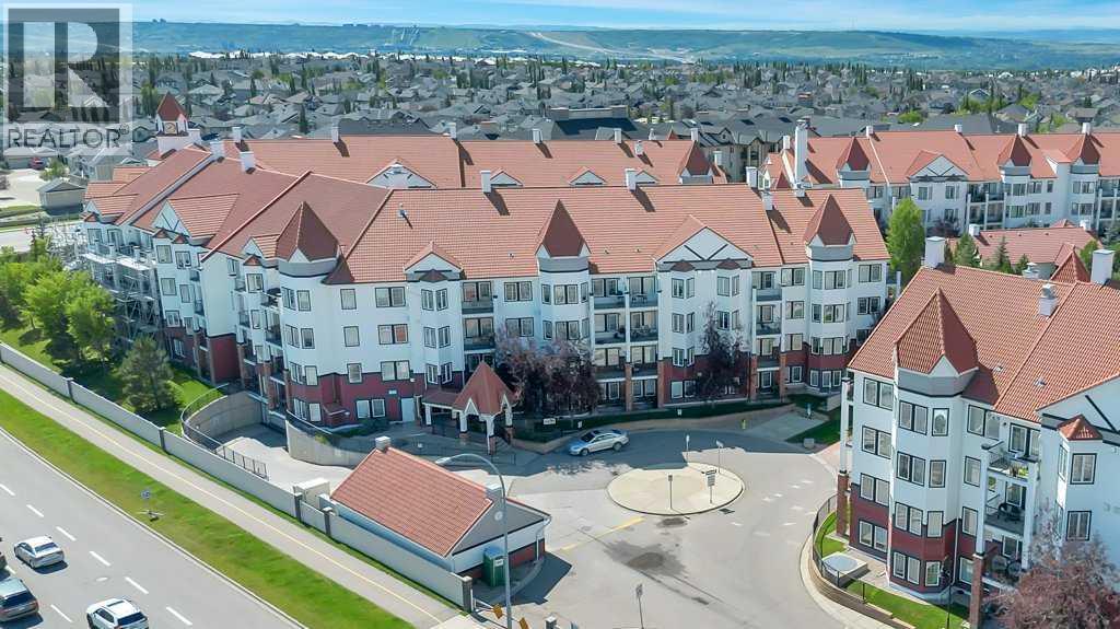 Single Family House for Sale in   Royal Oak Plaza NW Royal Oak Calgary 