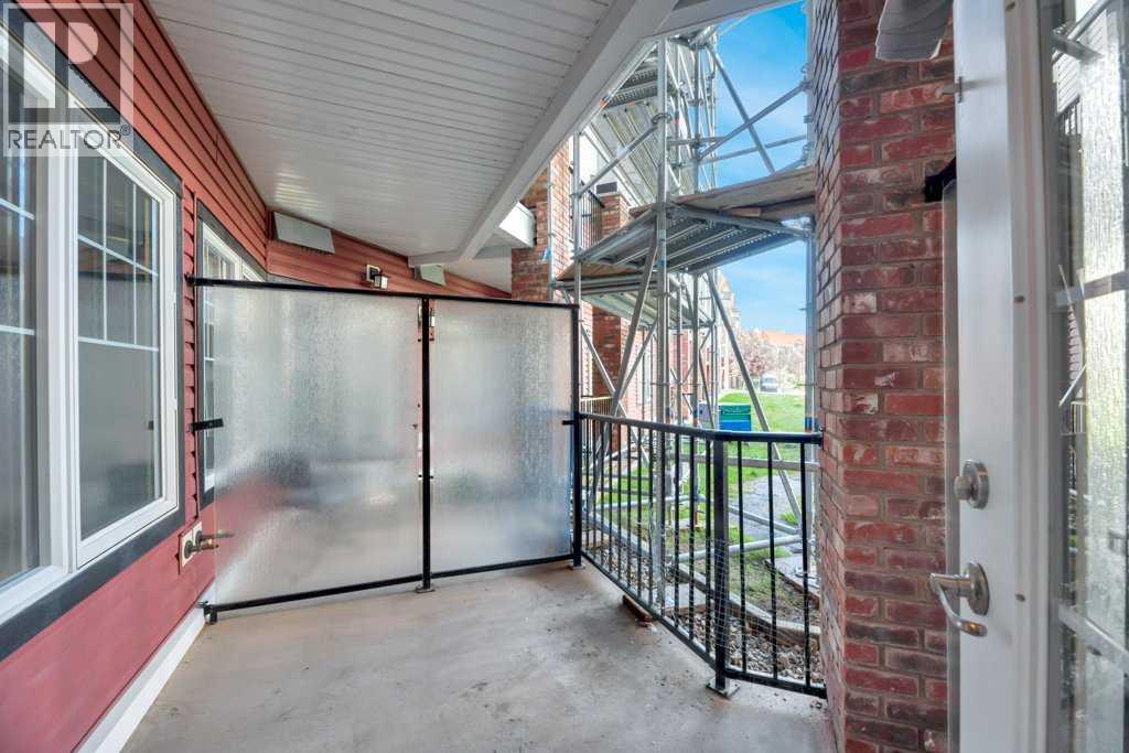 Single Family House for Sale in   Royal Oak Plaza NW Royal Oak Calgary 