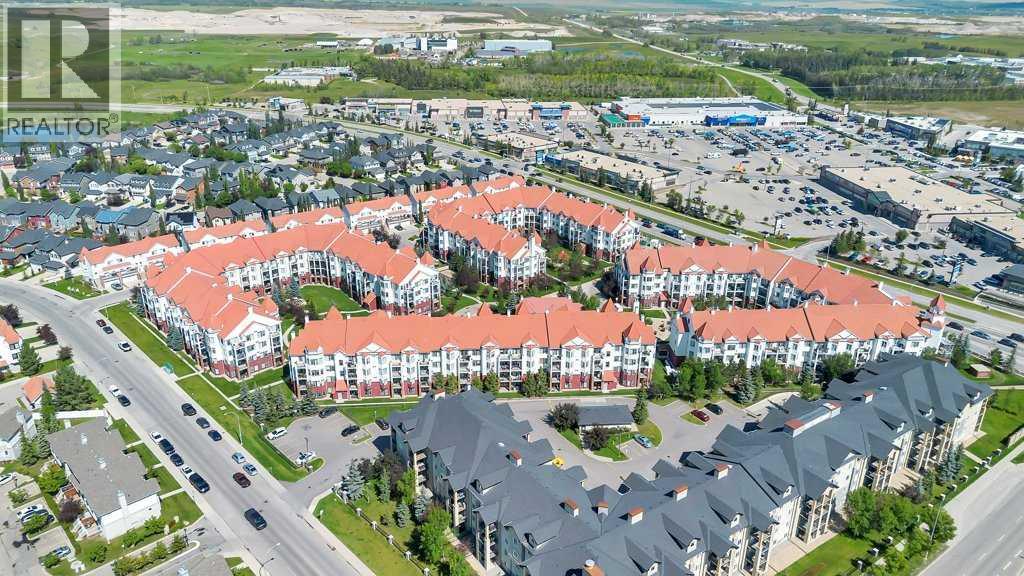 Single Family House for Sale in   Royal Oak Plaza NW Royal Oak Calgary 