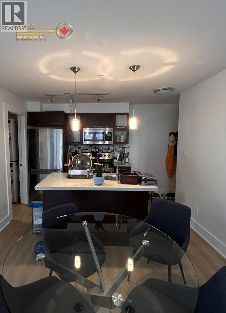 202 2138 OLD DOLLARTON ROAD, North Vancouver