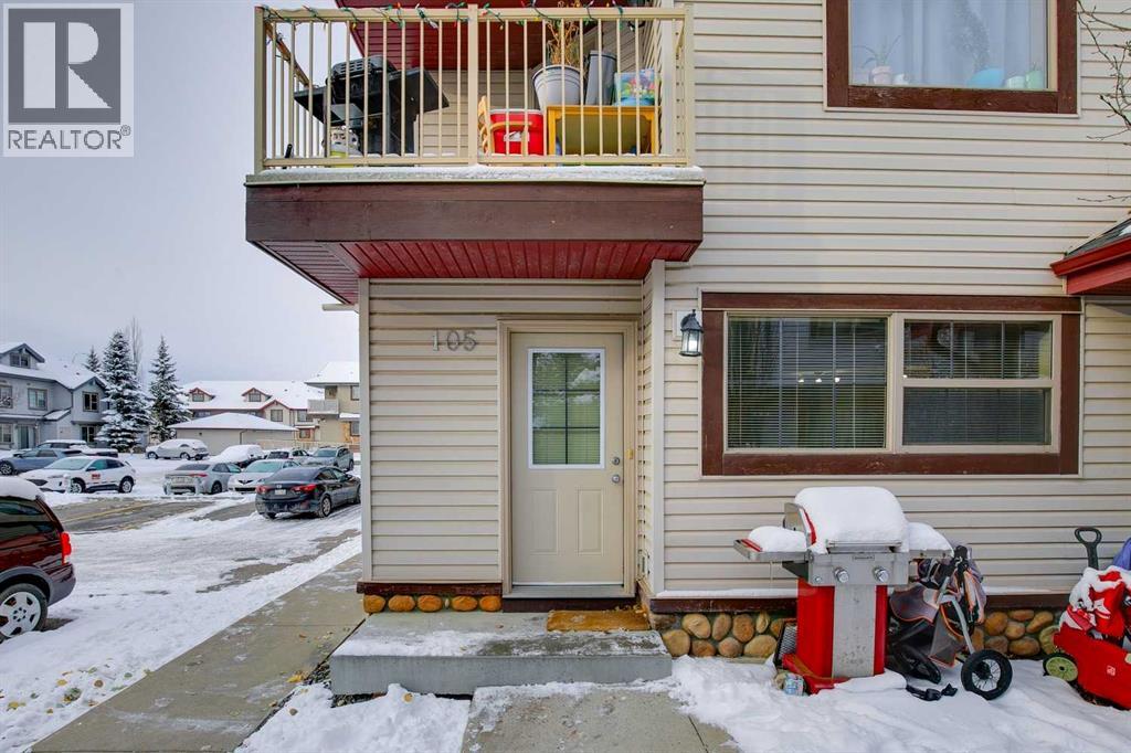 Single Family House Bungalow for Sale in   Everridge Square SW Evergreen Calgary 