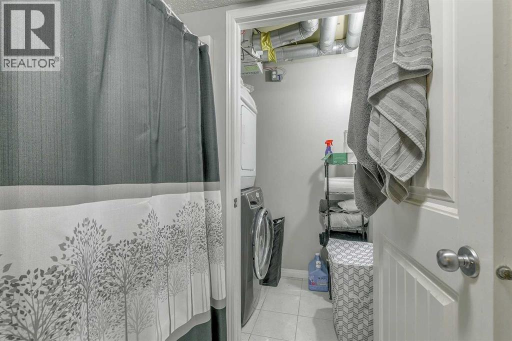 Single Family House Bungalow for Sale in   Everridge Square SW Evergreen Calgary 