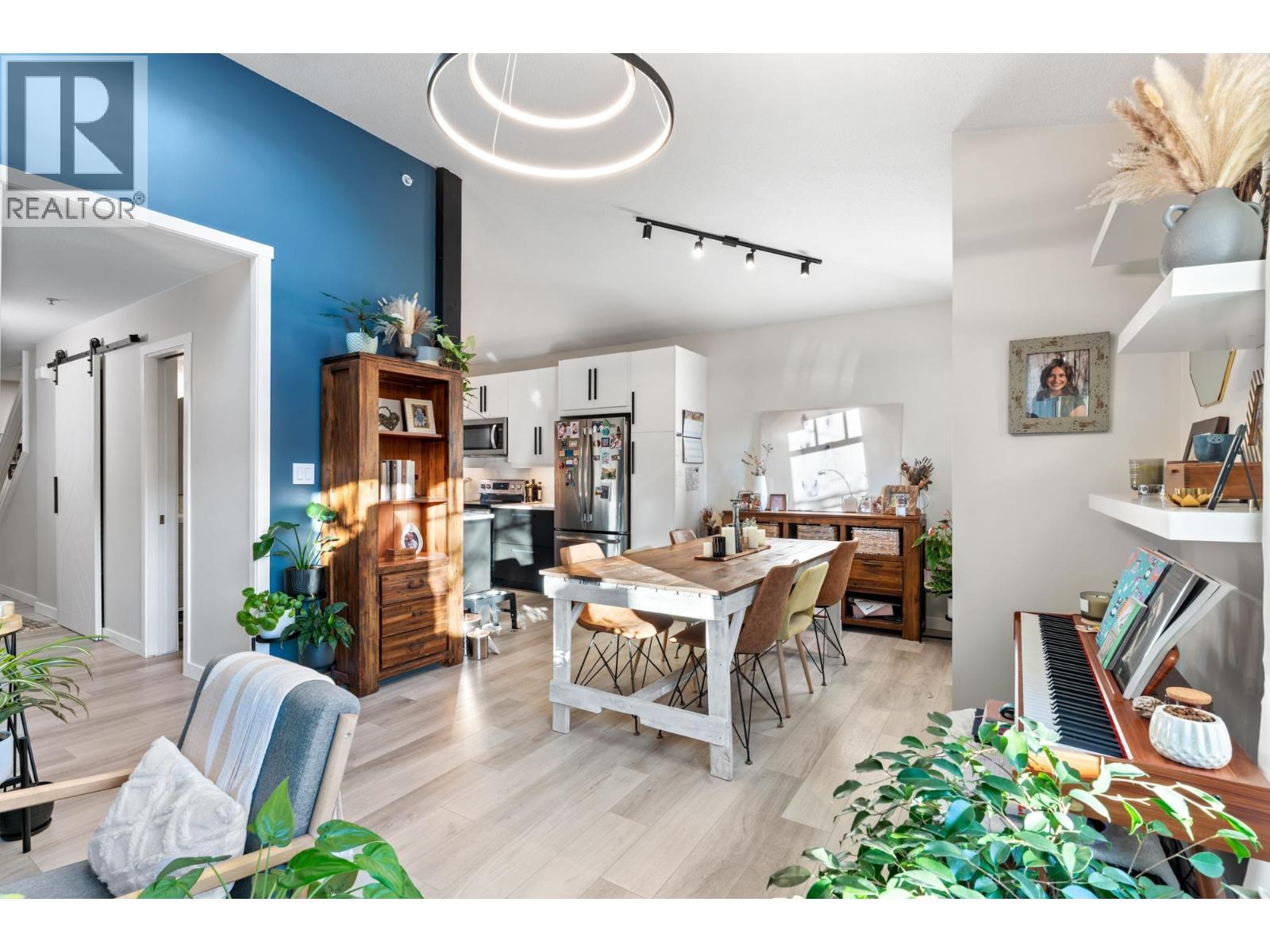 32 1821 WILLOW CRESCENT, Squamish