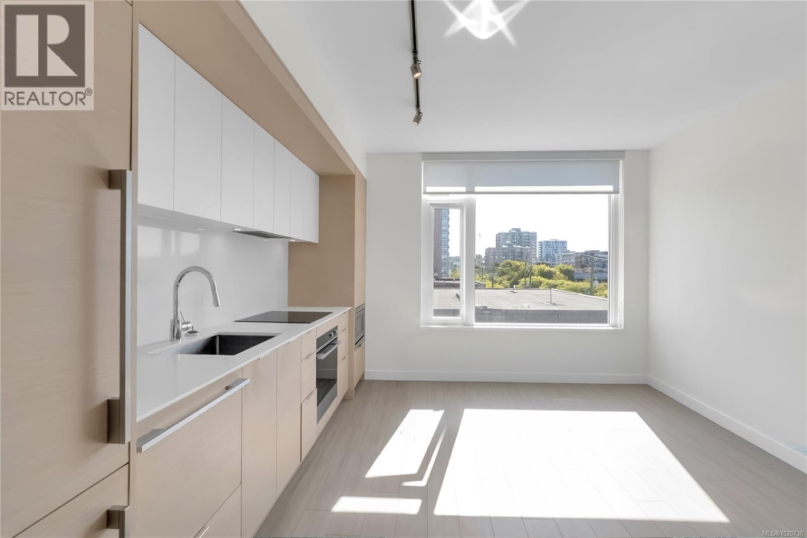 507 848 Yates Street, Victoria