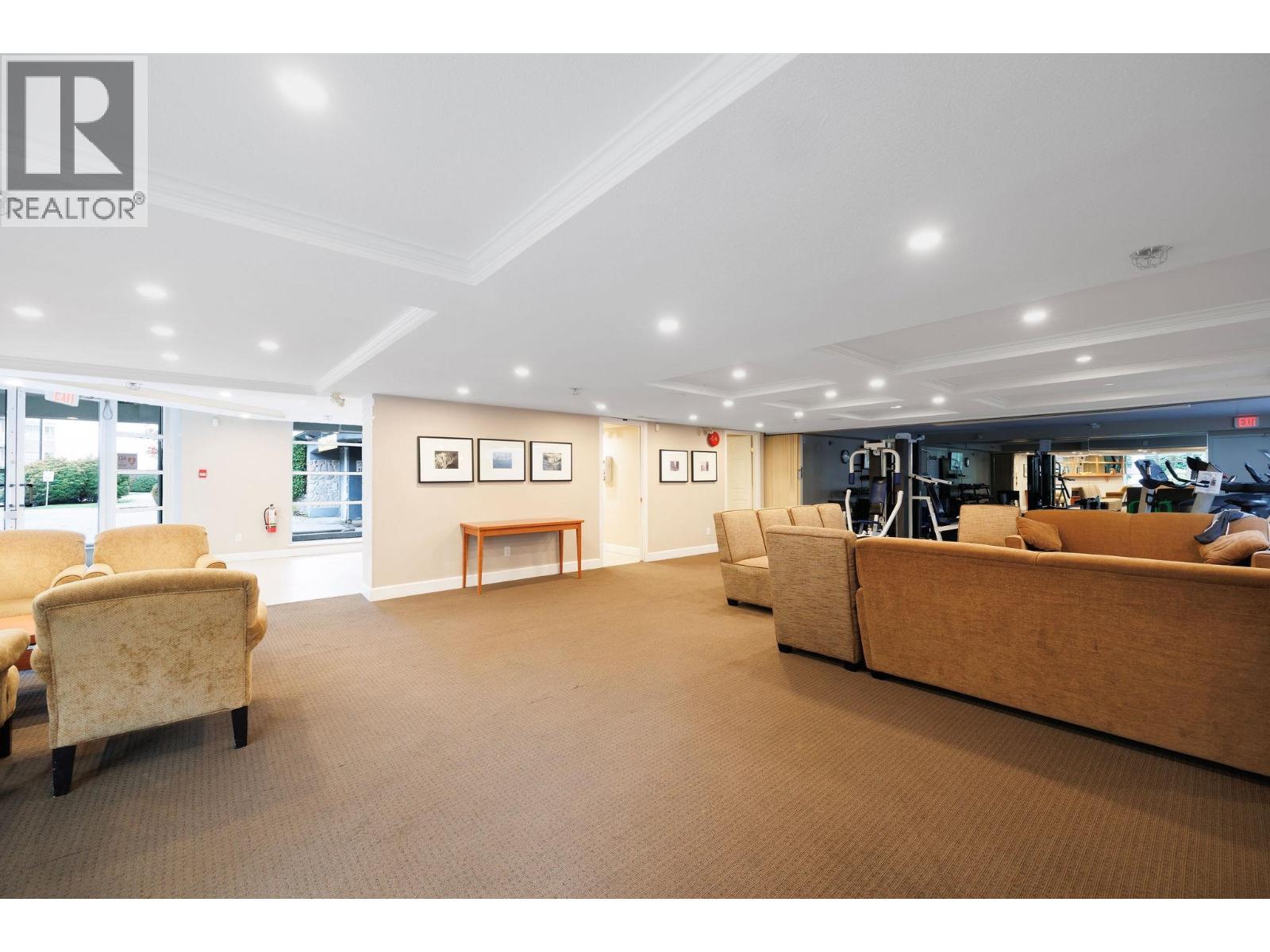 420 3600 WINDCREST DRIVE, North Vancouver