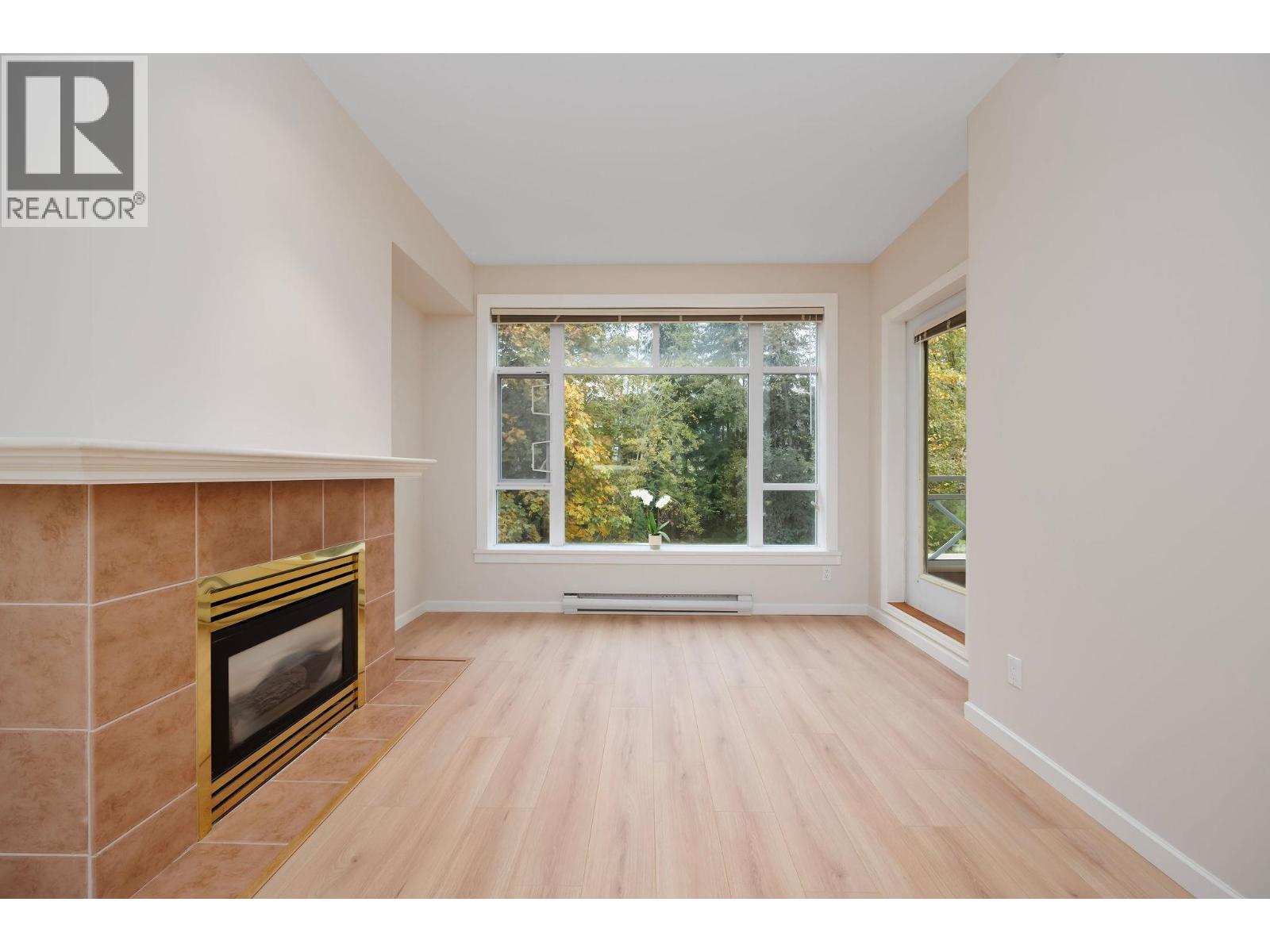 420 3600 WINDCREST DRIVE, North Vancouver