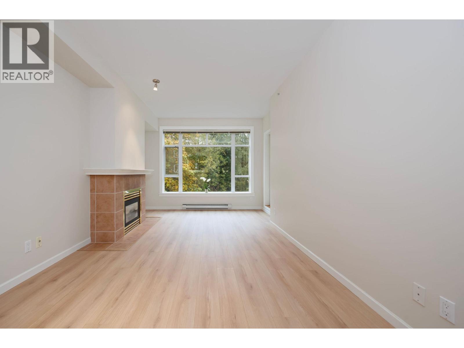 420 3600 WINDCREST DRIVE, North Vancouver