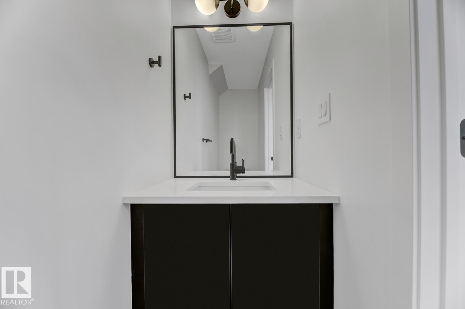 11711 129 ST NW, Edmonton