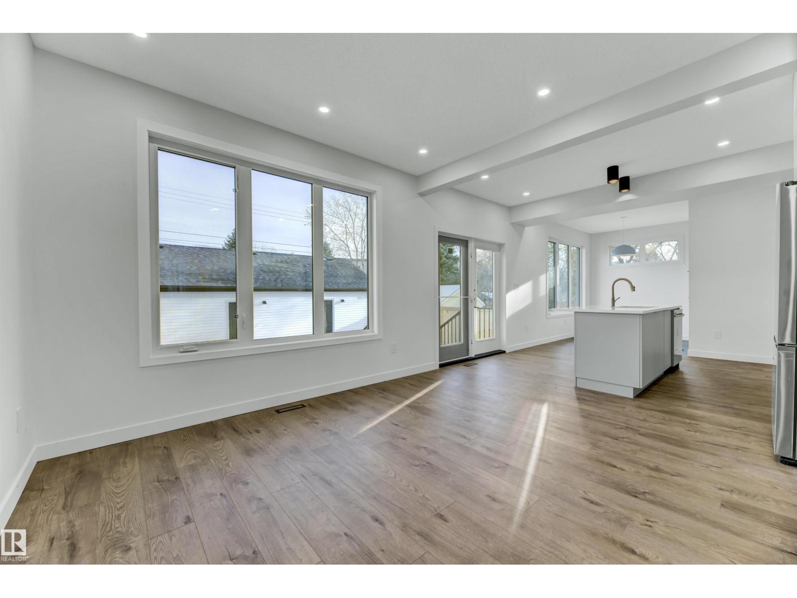 11711 129 ST NW, Edmonton