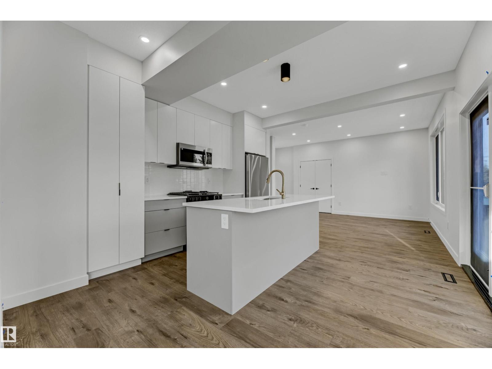 11711 129 ST NW, Edmonton