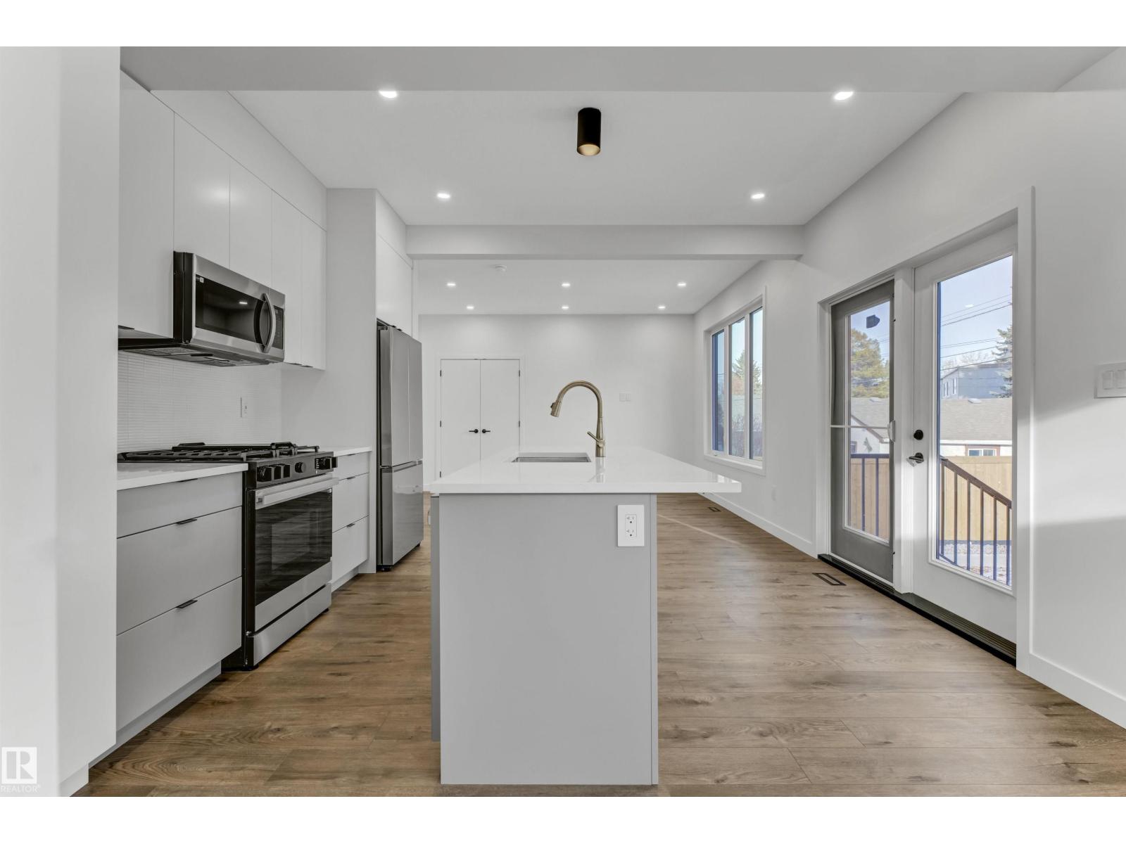 11711 129 ST NW, Edmonton