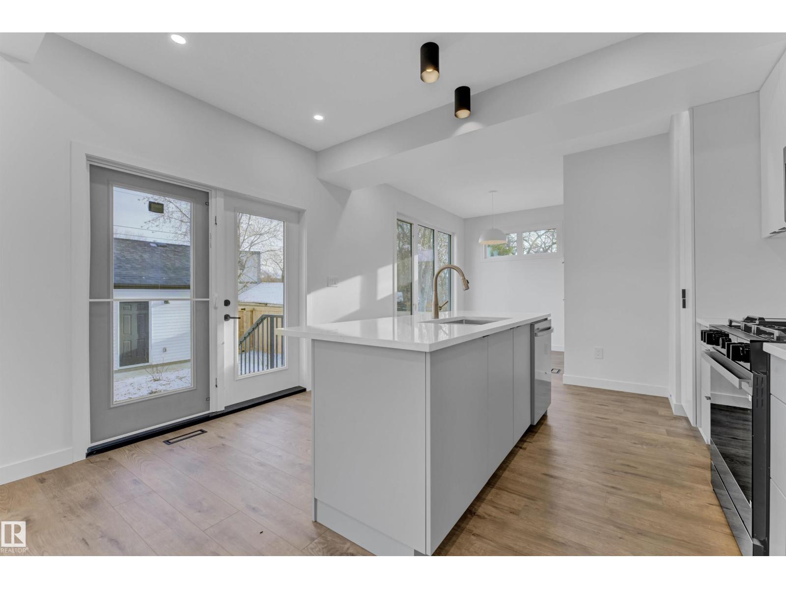 11711 129 ST NW, Edmonton