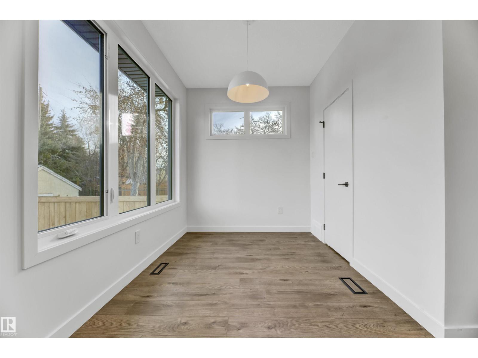 11711 129 ST NW, Edmonton