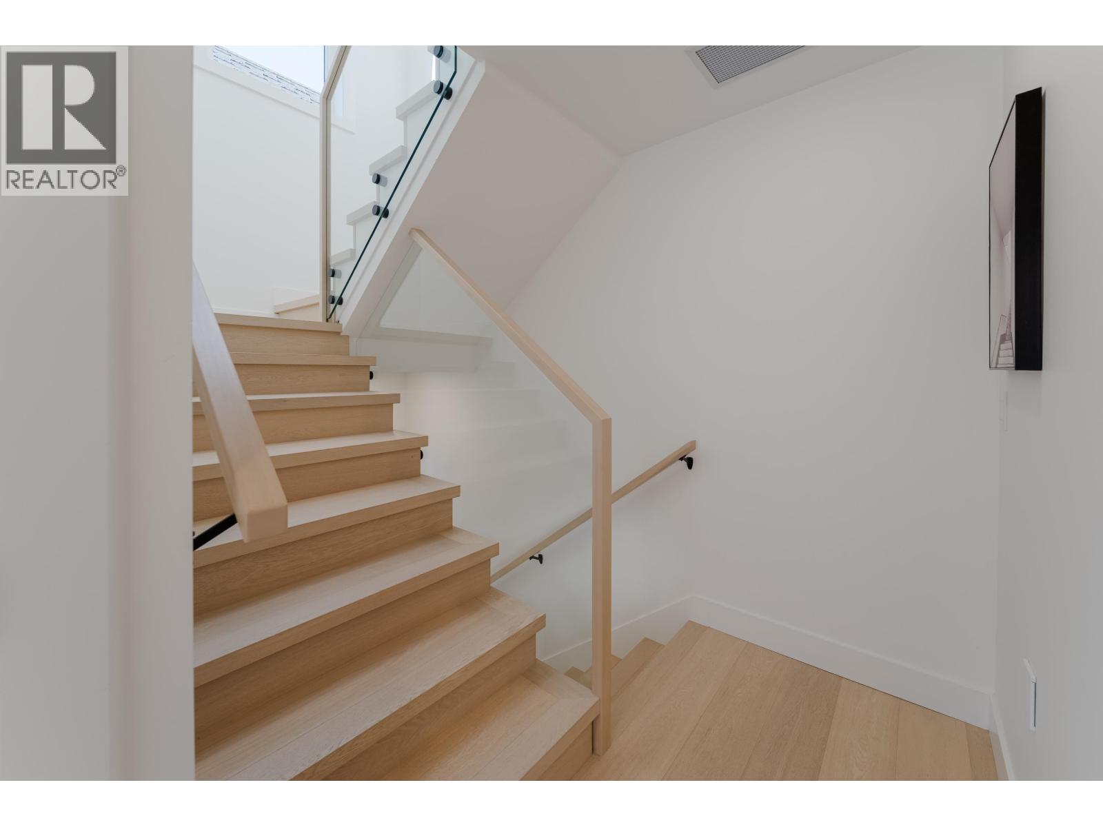 968 W 17TH AVENUE, Vancouver