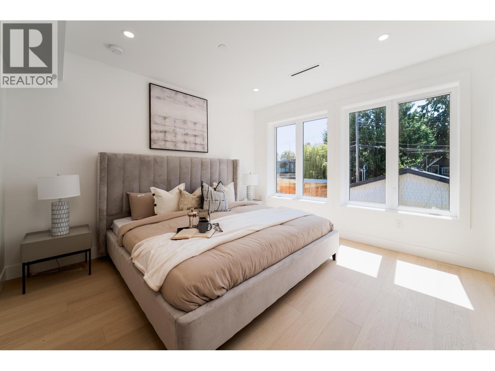 968 W 17TH AVENUE, Vancouver