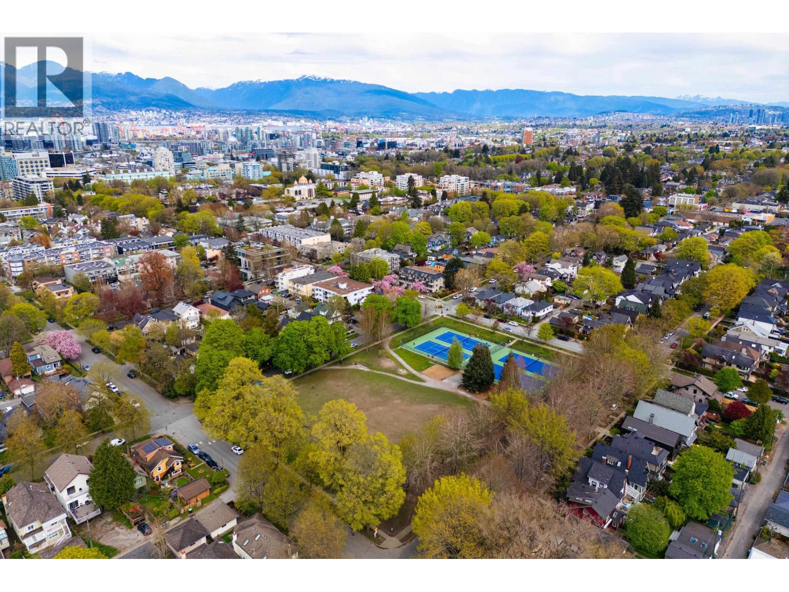 968 W 17TH AVENUE, Vancouver