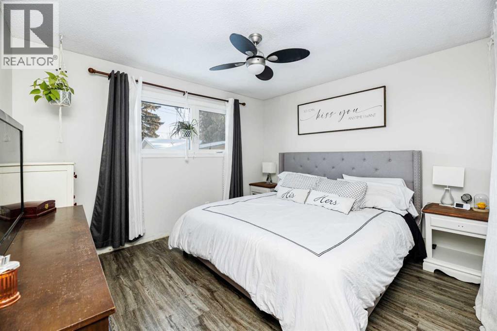 Single Family House Bungalow for Sale in   Avenue Mountview Red Deer 