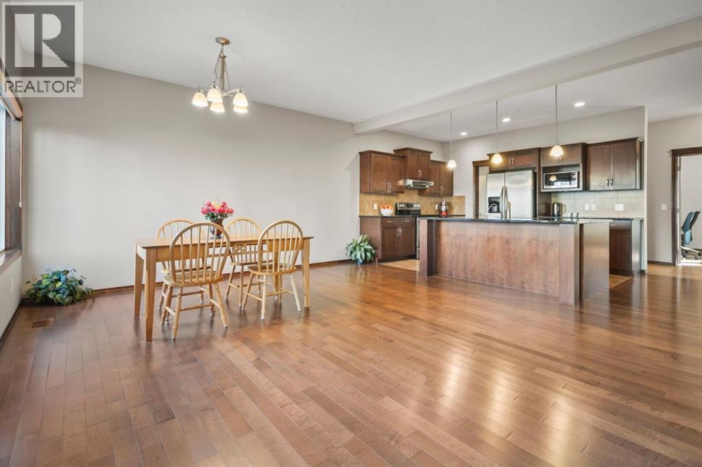 Single Family House for Sale in  Everbrook Way SW Evergreen Calgary 