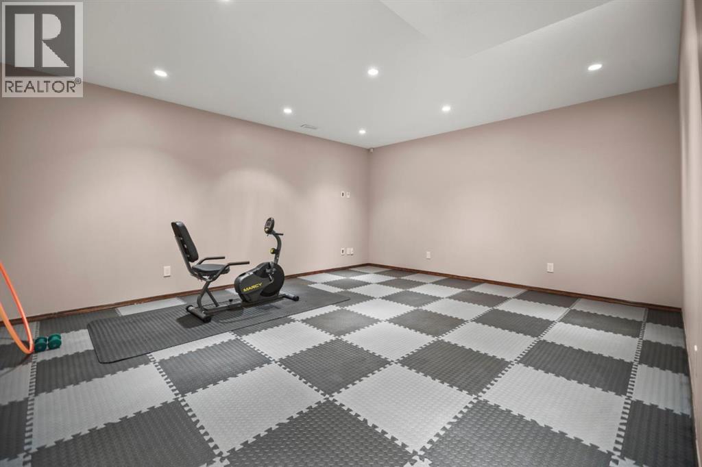 Single Family House for Sale in  Everbrook Way SW Evergreen Calgary 