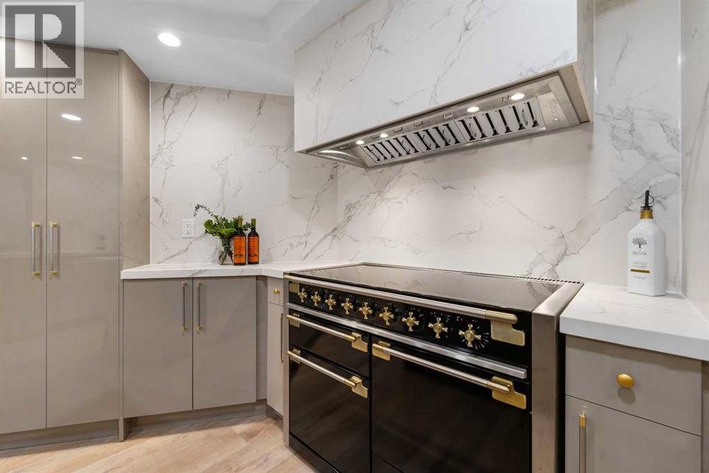 Single Family House for Sale in   Meredith Road NE Crescent Heights Calgary 