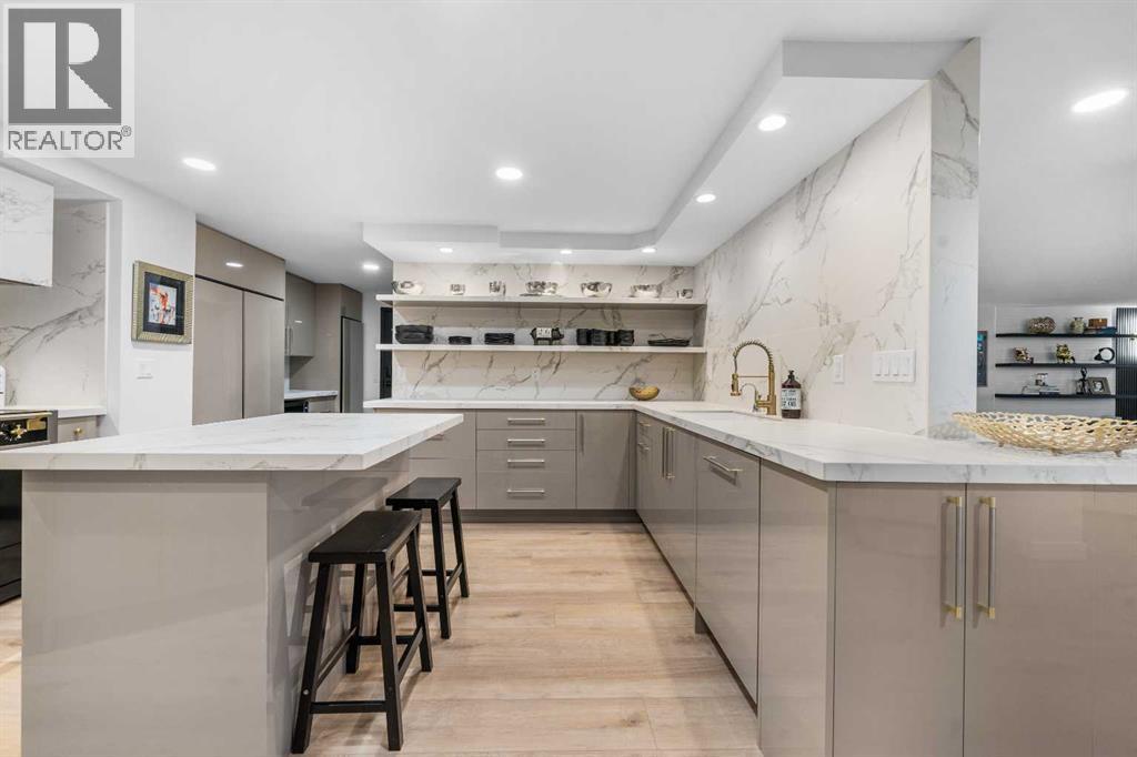 Single Family House for Sale in   Meredith Road NE Crescent Heights Calgary 