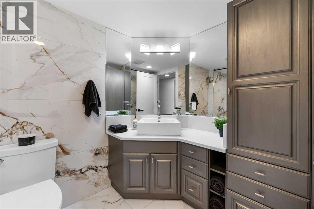 Single Family House for Sale in   Meredith Road NE Crescent Heights Calgary 