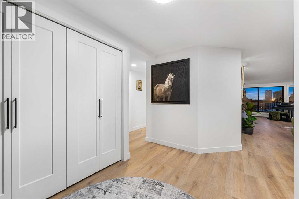 Single Family House for Sale in   Meredith Road NE Crescent Heights Calgary 