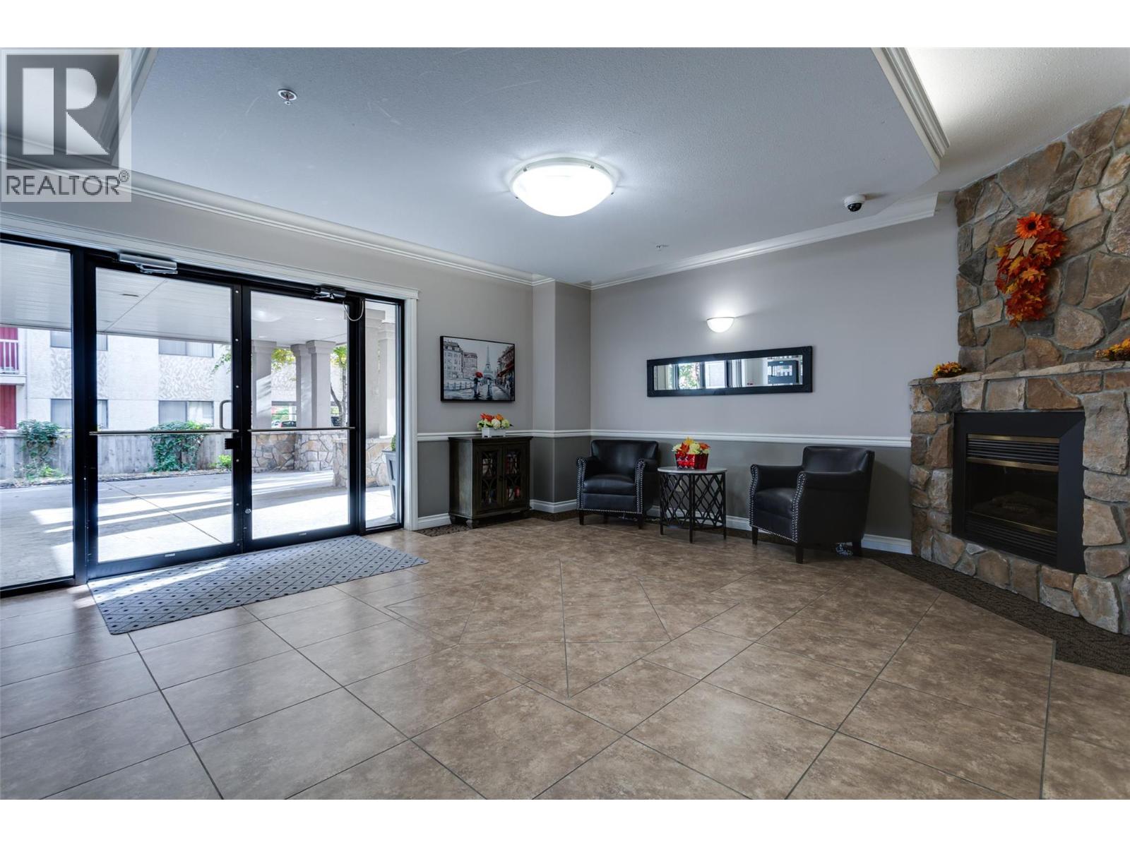 412 1007 Harvey Avenue, Kelowna