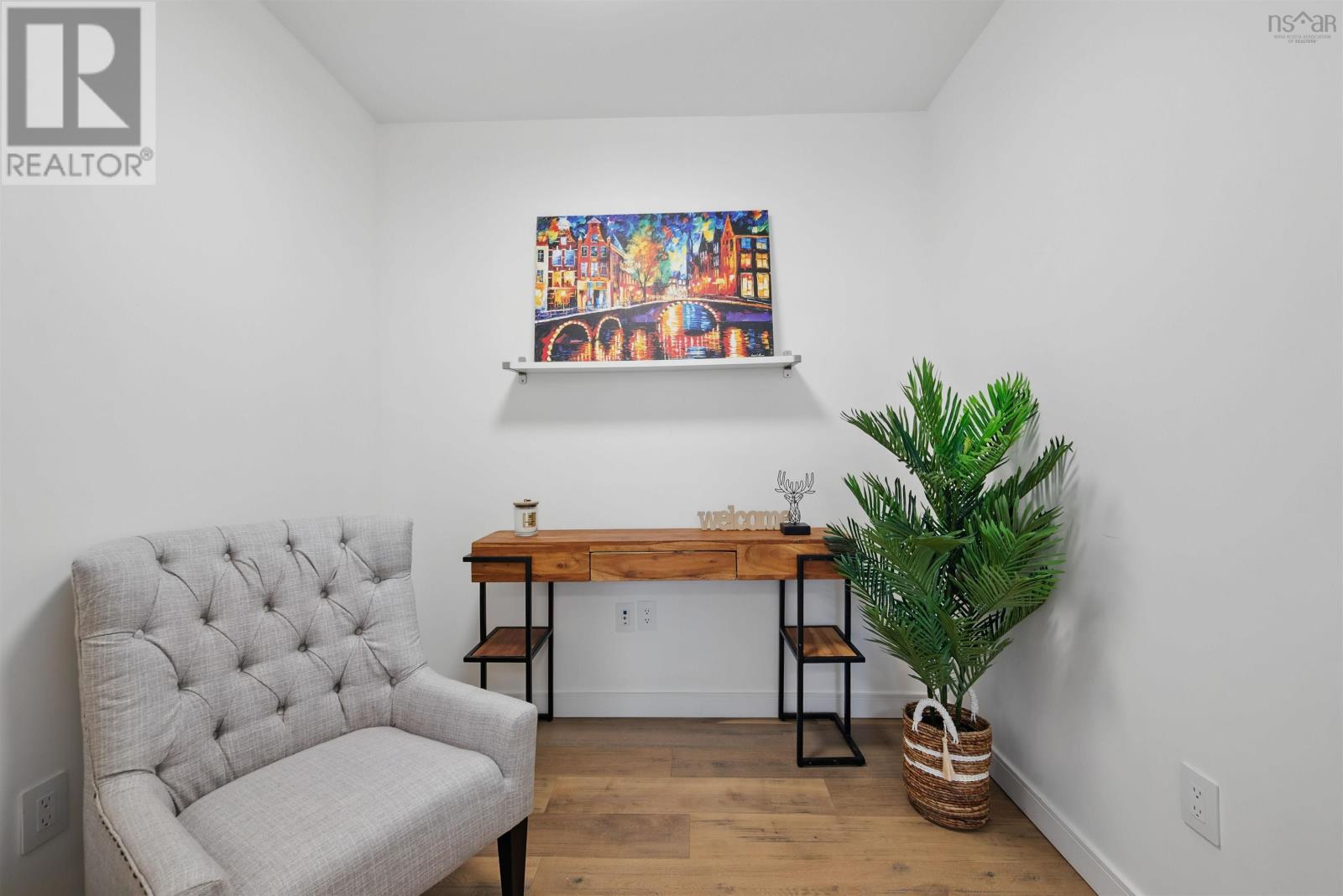 Property 9 of 42 of 910 1650 Granville Street