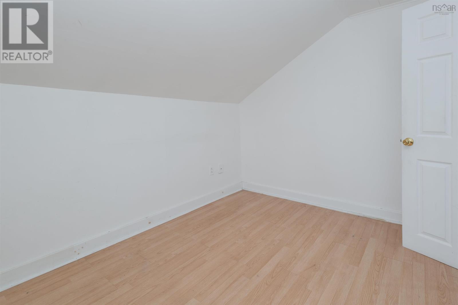 Property 27 of 30 of 25 Matilda Street