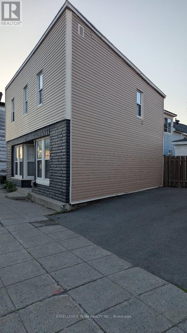 166 MONTREAL ROAD - 4