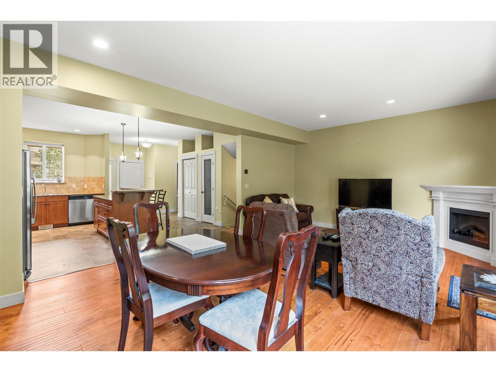 3780 Schubert Road Unit# 217, Armstrong